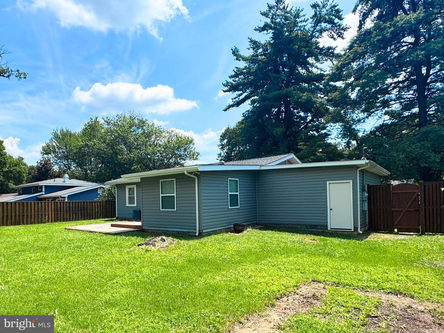 6610 STAGECOACH ST, SPRINGFIELD, Virginia 22150, 3 Bedrooms Bedrooms, ,2 BathroomsBathrooms,Residential,For sale,6610 STAGECOACH ST,VAFX2256690 MLS # VAFX2256690