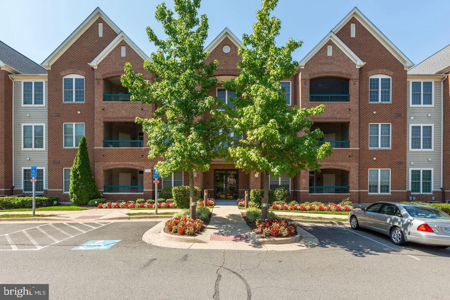 7065 HERITAGE HUNT DR #101, GAINESVILLE, Virginia 20155, 2 Bedrooms Bedrooms, ,2 BathroomsBathrooms,Residential,For sale,7065 HERITAGE HUNT DR #101,VAPW2099800 MLS # VAPW2099800