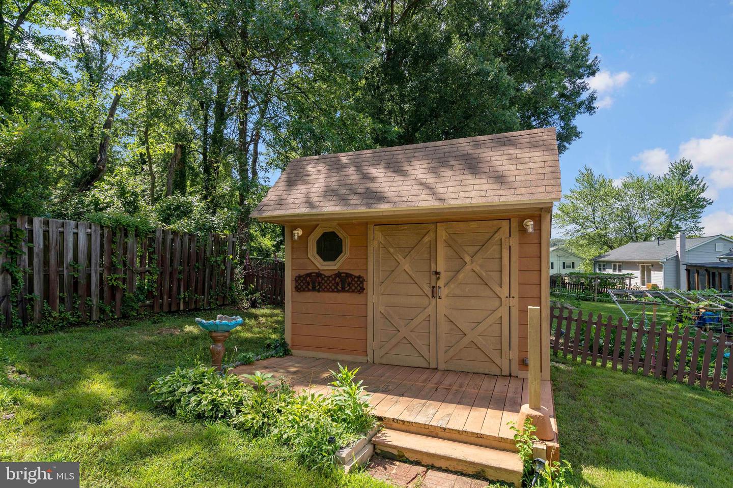 6503 CARRIAGE DR, ALEXANDRIA, Virginia 22310, 3 Bedrooms Bedrooms, ,2 BathroomsBathrooms,Residential,For sale,6503 CARRIAGE DR,VAFX2257206 MLS # VAFX2257206