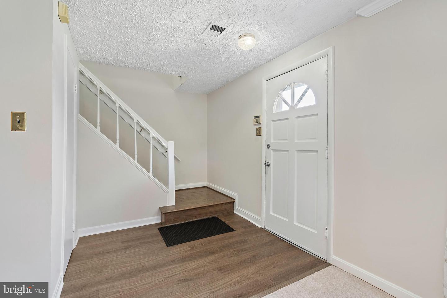 6503 CARRIAGE DR, ALEXANDRIA, Virginia 22310, 3 Bedrooms Bedrooms, ,2 BathroomsBathrooms,Residential,For sale,6503 CARRIAGE DR,VAFX2257206 MLS # VAFX2257206