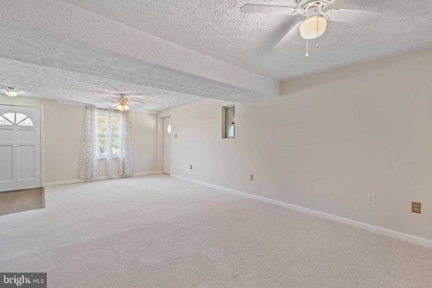 6503 CARRIAGE DR, ALEXANDRIA, Virginia 22310, 3 Bedrooms Bedrooms, ,2 BathroomsBathrooms,Residential,For sale,6503 CARRIAGE DR,VAFX2257206 MLS # VAFX2257206