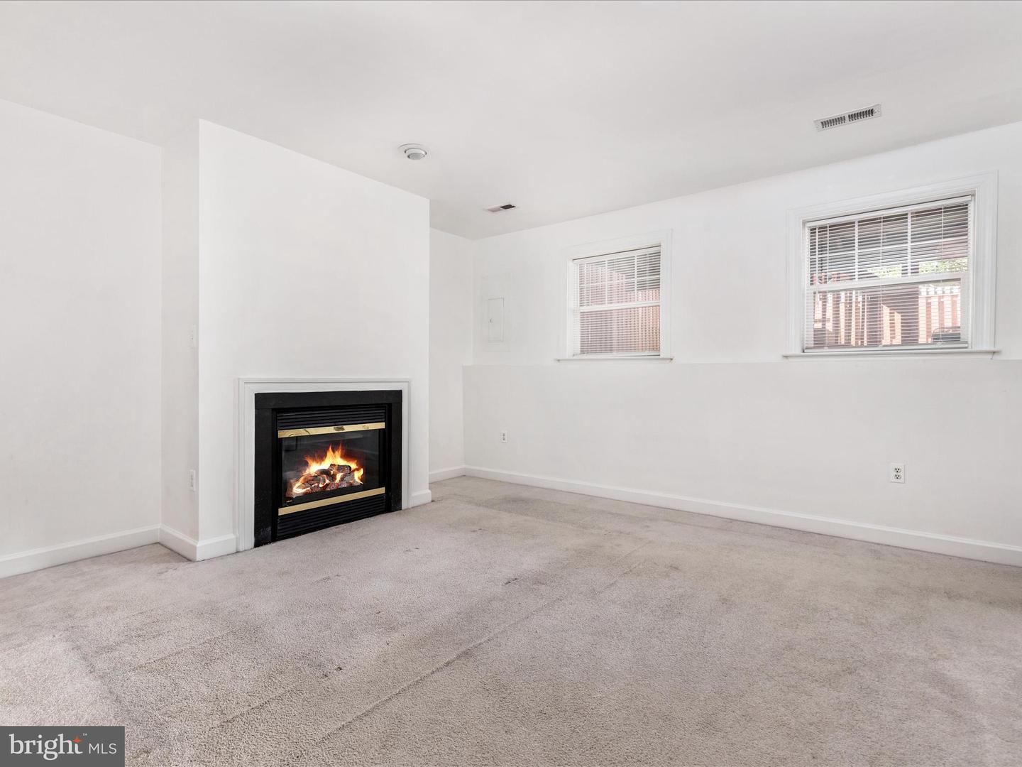 8105 RAINWATER CIR, MANASSAS, Virginia 20111, 3 Bedrooms Bedrooms, ,3 BathroomsBathrooms,Residential,For sale,8105 RAINWATER CIR,VAPW2099868 MLS # VAPW2099868