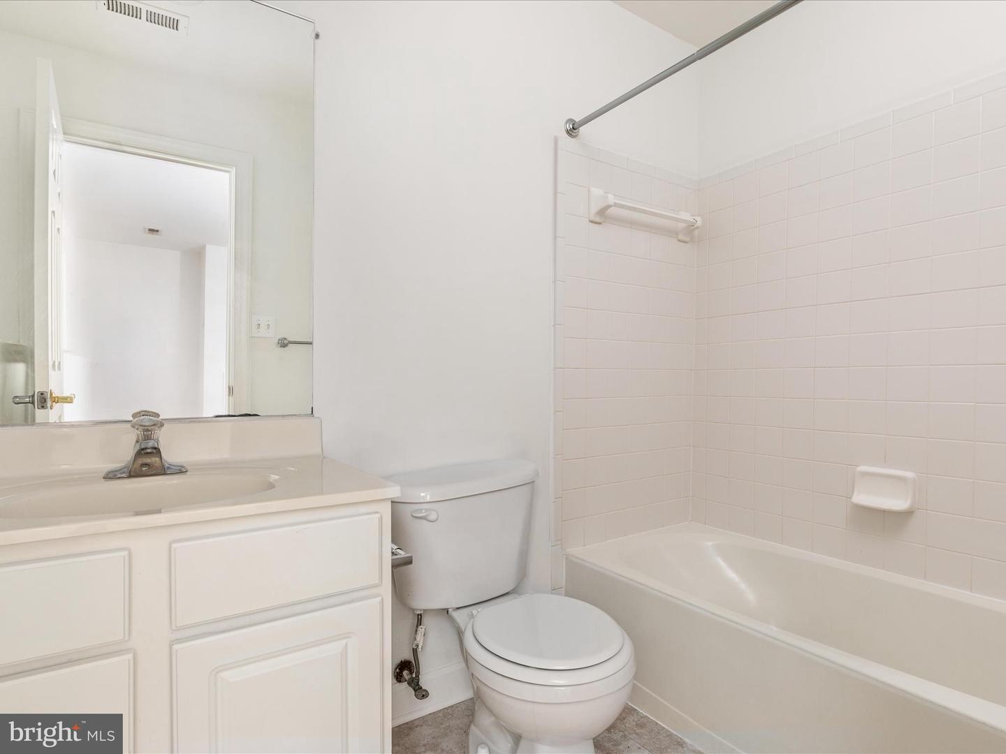 8105 RAINWATER CIR, MANASSAS, Virginia 20111, 3 Bedrooms Bedrooms, ,3 BathroomsBathrooms,Residential,For sale,8105 RAINWATER CIR,VAPW2099868 MLS # VAPW2099868