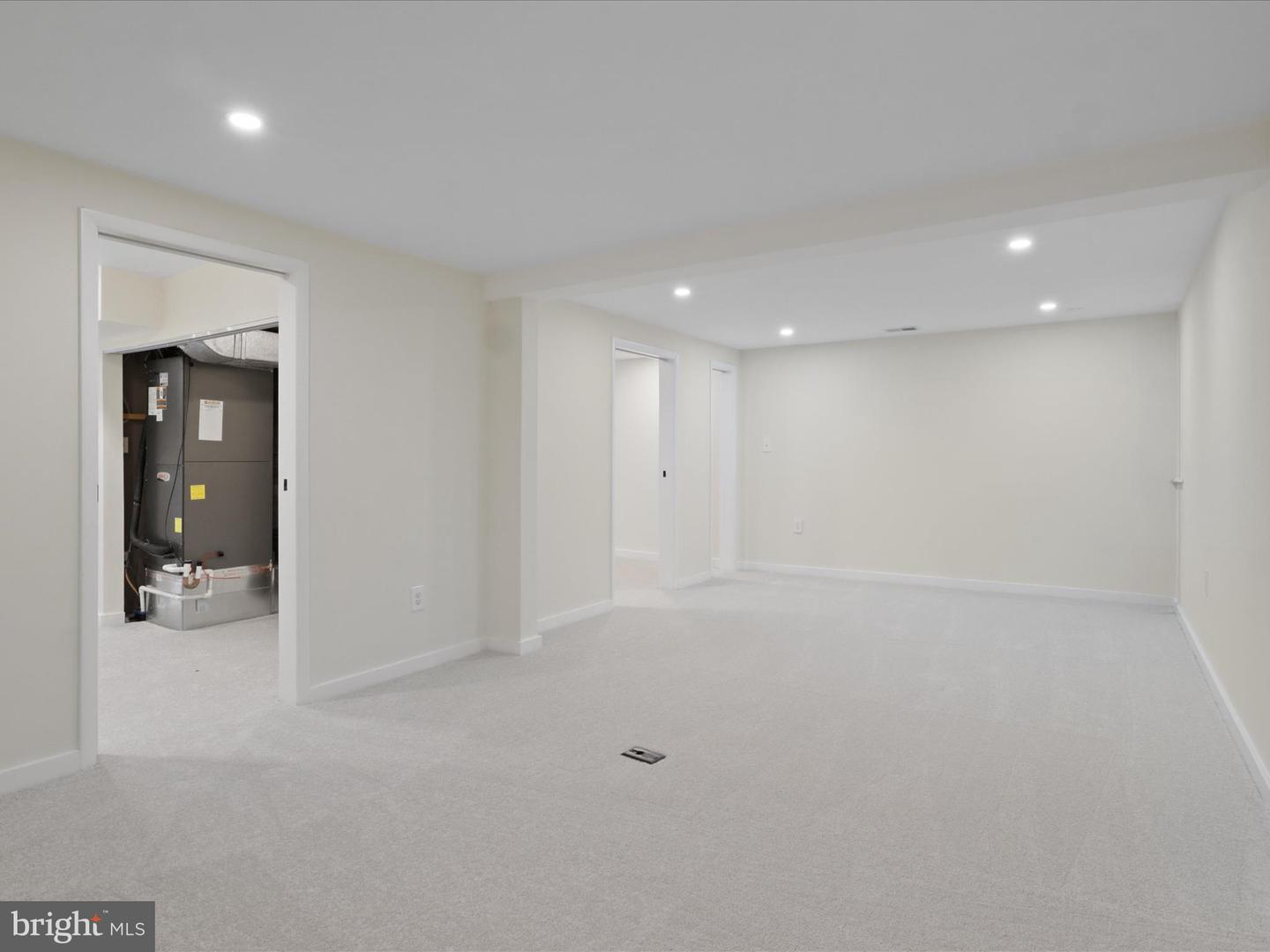 9120 BEACHWAY LN, SPRINGFIELD, Virginia 22153, 4 Bedrooms Bedrooms, ,3 BathroomsBathrooms,Residential,For sale,9120 BEACHWAY LN,VAFX2257736 MLS # VAFX2257736