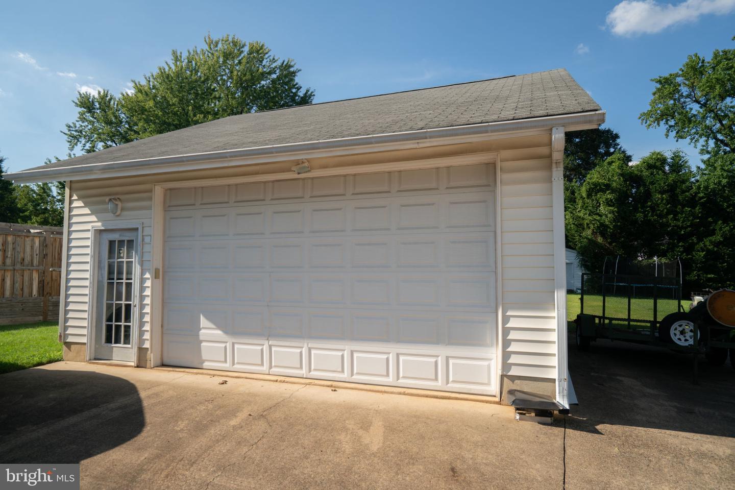2700 SCHOOLEY DR, ALEXANDRIA, Virginia 22306, 3 Bedrooms Bedrooms, 6 Rooms Rooms,3 BathroomsBathrooms,Residential,For sale,2700 SCHOOLEY DR,VAFX2258004 MLS # VAFX2258004