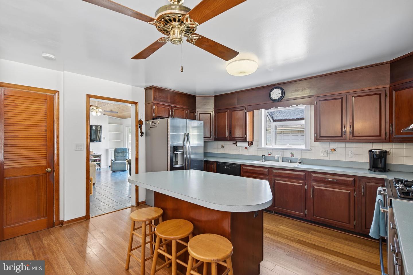 2700 SCHOOLEY DR, ALEXANDRIA, Virginia 22306, 3 Bedrooms Bedrooms, 6 Rooms Rooms,3 BathroomsBathrooms,Residential,For sale,2700 SCHOOLEY DR,VAFX2258004 MLS # VAFX2258004