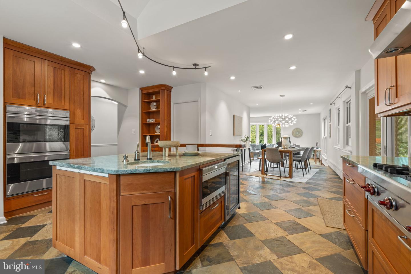6611 DEARBORN DR, FALLS CHURCH, Virginia 22044, 5 Bedrooms Bedrooms, ,3 BathroomsBathrooms,Residential,For sale,6611 DEARBORN DR,VAFX2258200 MLS # VAFX2258200