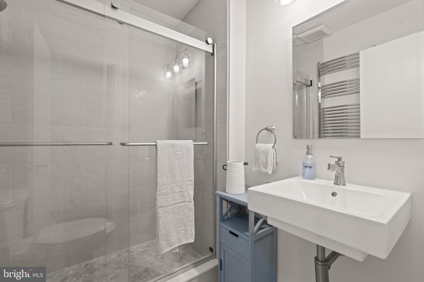 6611 DEARBORN DR, FALLS CHURCH, Virginia 22044, 5 Bedrooms Bedrooms, ,3 BathroomsBathrooms,Residential,For sale,6611 DEARBORN DR,VAFX2258200 MLS # VAFX2258200