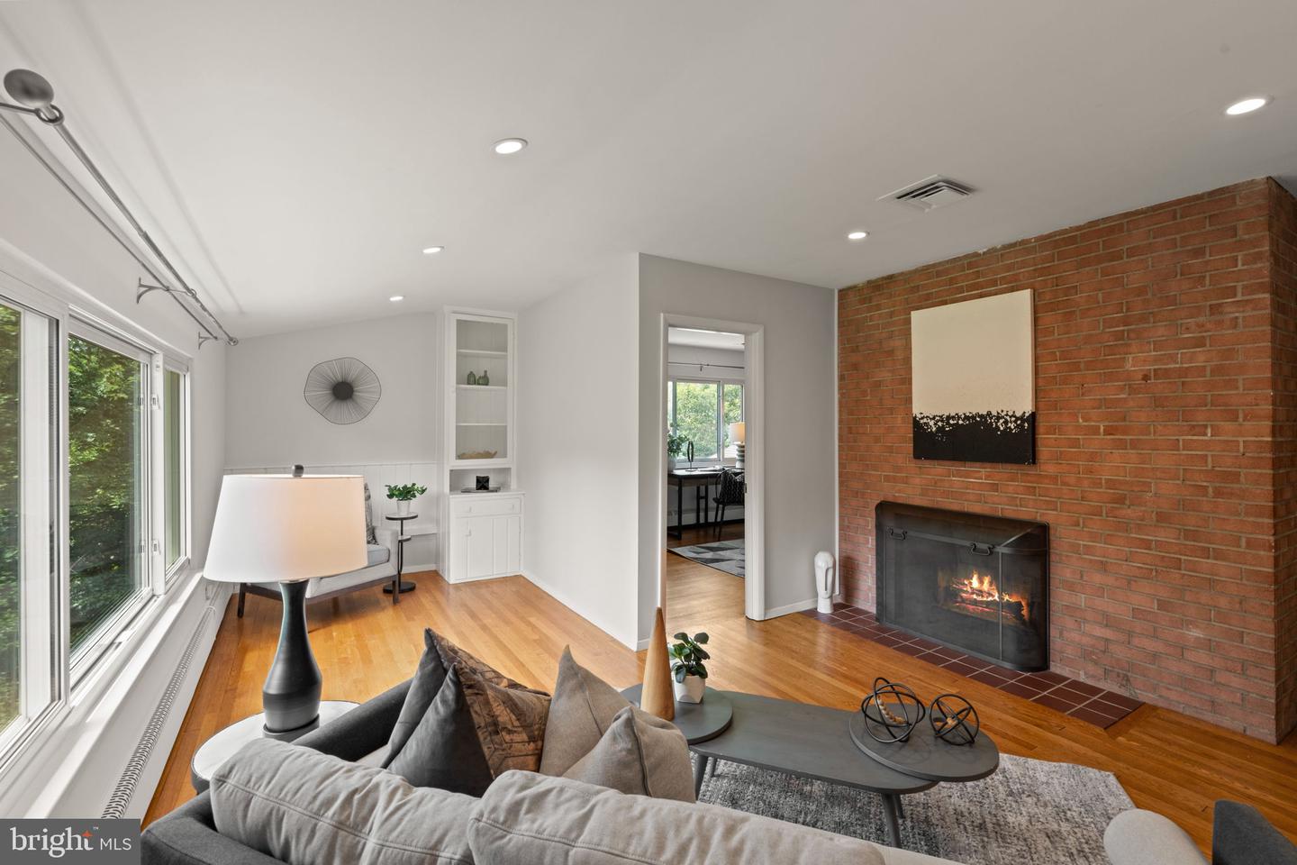 6611 DEARBORN DR, FALLS CHURCH, Virginia 22044, 5 Bedrooms Bedrooms, ,3 BathroomsBathrooms,Residential,For sale,6611 DEARBORN DR,VAFX2258200 MLS # VAFX2258200