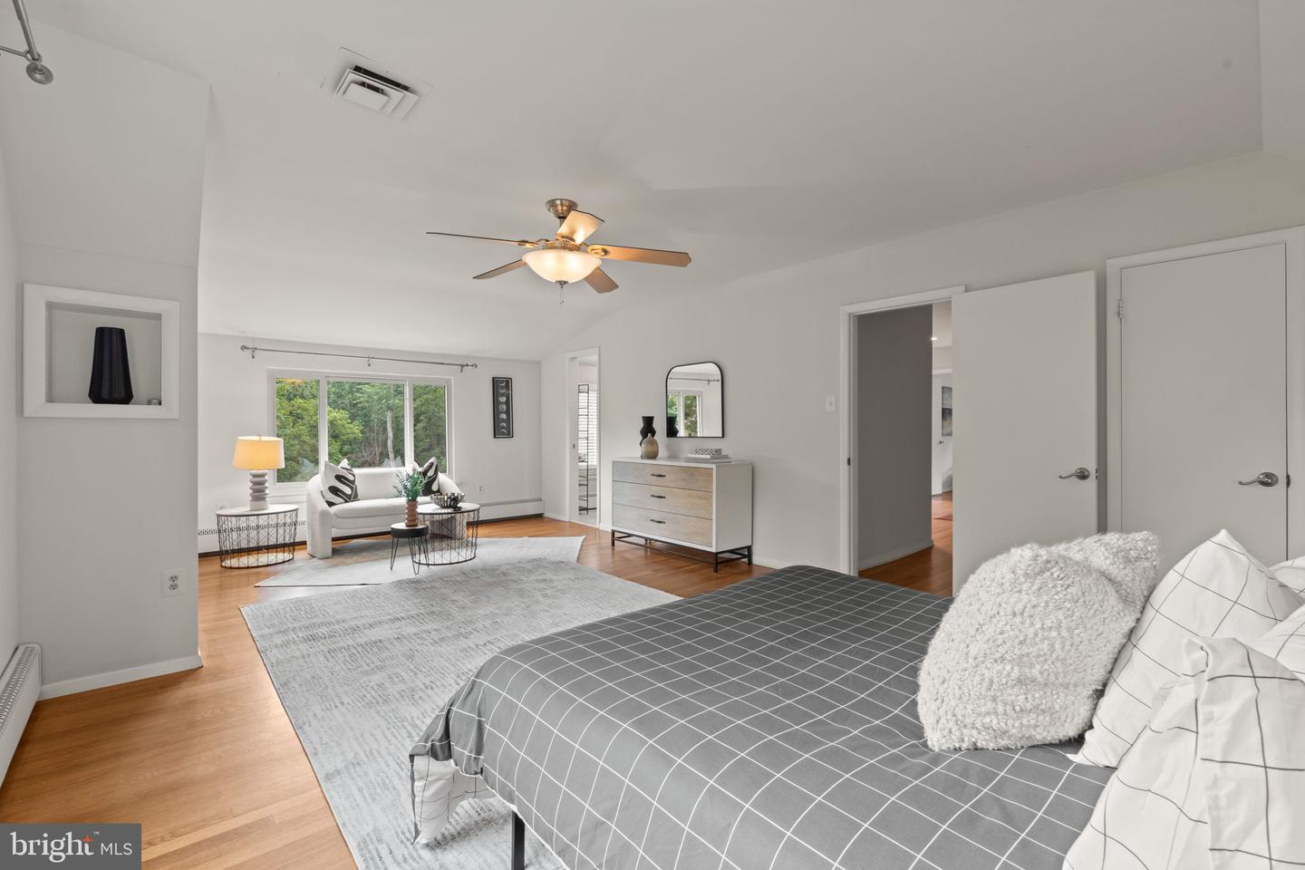 6611 DEARBORN DR, FALLS CHURCH, Virginia 22044, 5 Bedrooms Bedrooms, ,3 BathroomsBathrooms,Residential,For sale,6611 DEARBORN DR,VAFX2258200 MLS # VAFX2258200