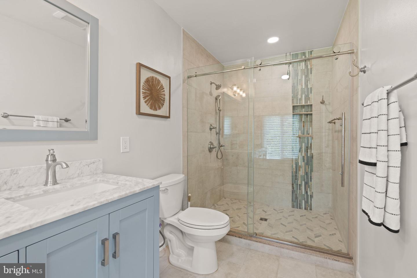 6611 DEARBORN DR, FALLS CHURCH, Virginia 22044, 5 Bedrooms Bedrooms, ,3 BathroomsBathrooms,Residential,For sale,6611 DEARBORN DR,VAFX2258200 MLS # VAFX2258200