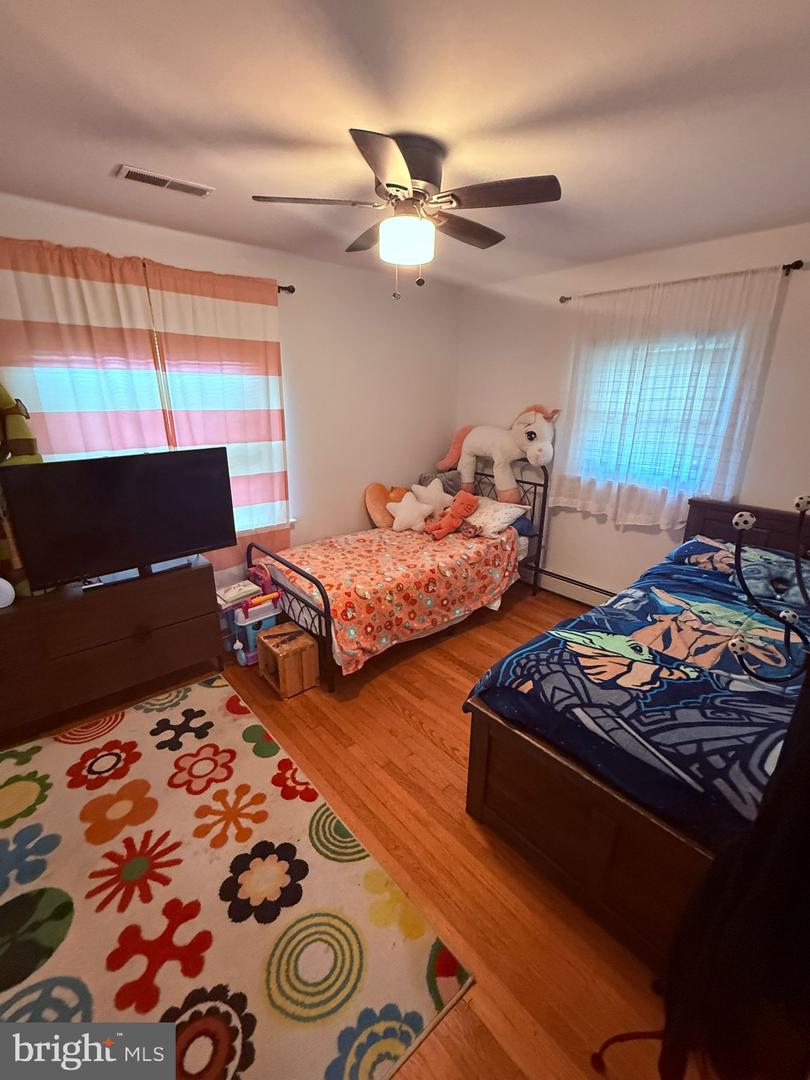 18318 SHARON RD, TRIANGLE, Virginia 22172, 3 Bedrooms Bedrooms, ,2 BathroomsBathrooms,Residential,For sale,18318 SHARON RD,VAPW2100266 MLS # VAPW2100266