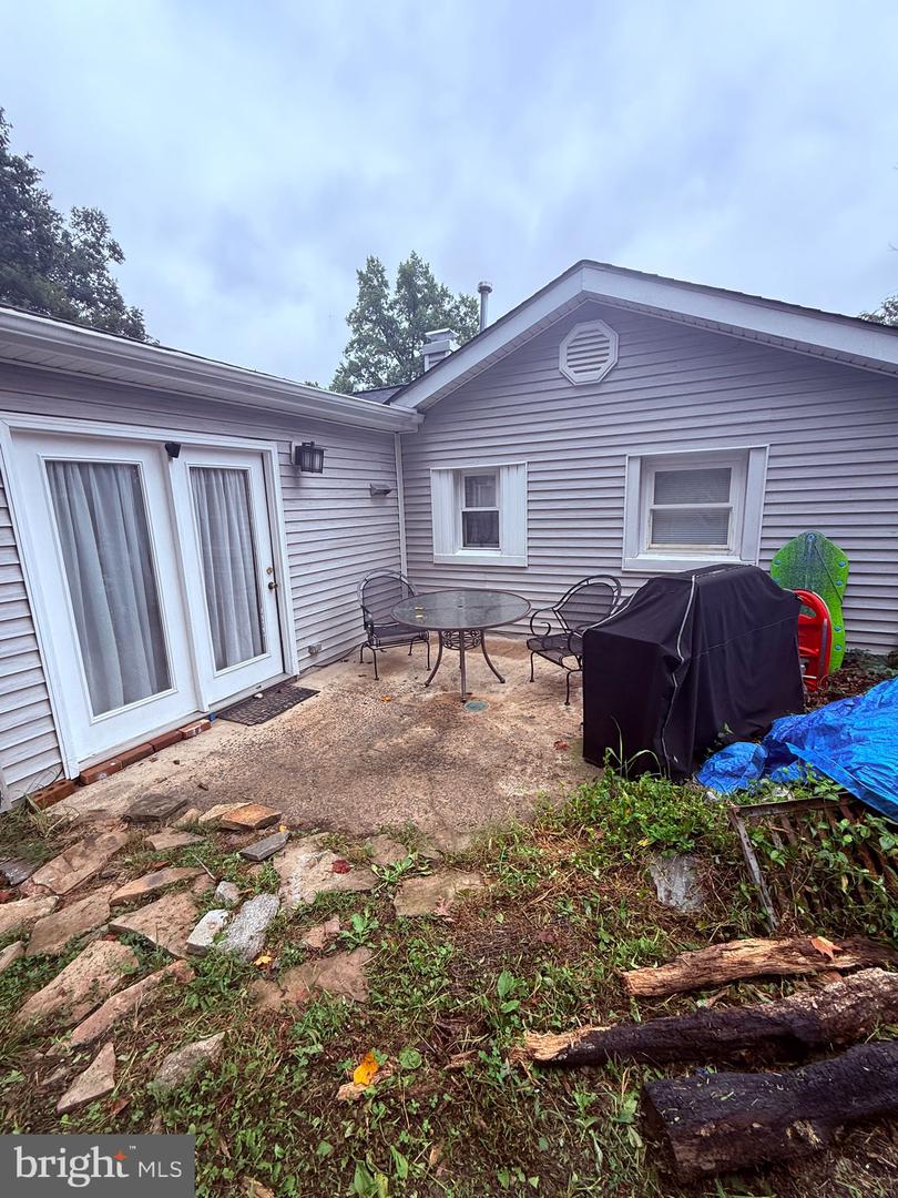 18318 SHARON RD, TRIANGLE, Virginia 22172, 3 Bedrooms Bedrooms, ,2 BathroomsBathrooms,Residential,For sale,18318 SHARON RD,VAPW2100266 MLS # VAPW2100266