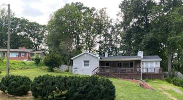 18318 SHARON RD, TRIANGLE, Virginia 22172, 3 Bedrooms Bedrooms, ,2 BathroomsBathrooms,Residential,For sale,18318 SHARON RD,VAPW2100266 MLS # VAPW2100266