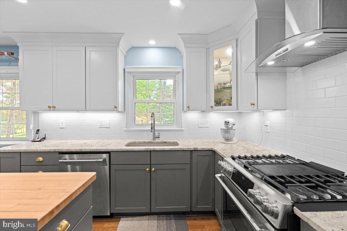 101 DUTTON PL, WINCHESTER, Virginia 22601, 3 Bedrooms Bedrooms, ,2 BathroomsBathrooms,Residential,For sale,101 DUTTON PL,VAFV2035774 MLS # VAFV2035774