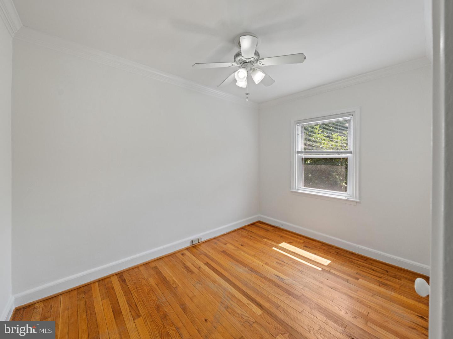 423 MT VERNON AVE, ALEXANDRIA, Virginia 22301, 2 Bedrooms Bedrooms, ,2 BathroomsBathrooms,Residential,For sale,423 MT VERNON AVE,VAAX2048034 MLS # VAAX2048034