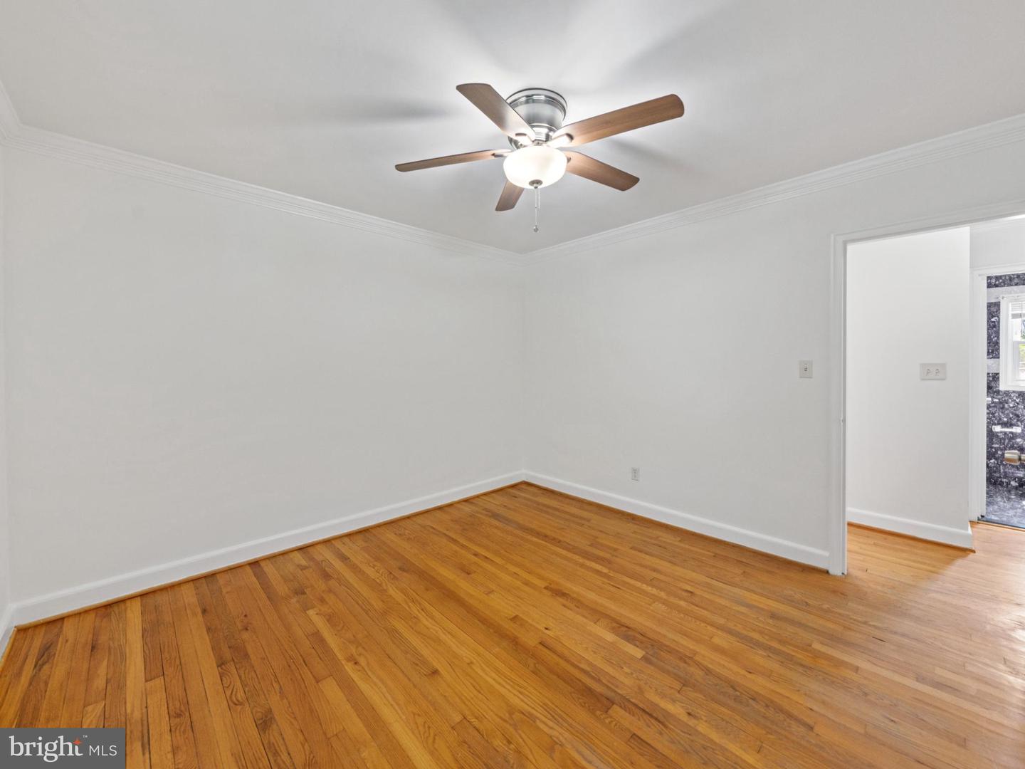 423 MT VERNON AVE, ALEXANDRIA, Virginia 22301, 2 Bedrooms Bedrooms, ,2 BathroomsBathrooms,Residential,For sale,423 MT VERNON AVE,VAAX2048034 MLS # VAAX2048034