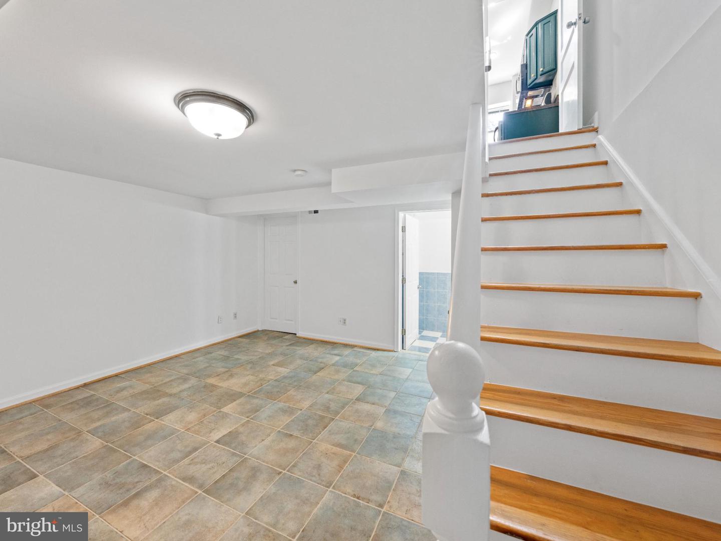423 MT VERNON AVE, ALEXANDRIA, Virginia 22301, 2 Bedrooms Bedrooms, ,2 BathroomsBathrooms,Residential,For sale,423 MT VERNON AVE,VAAX2048034 MLS # VAAX2048034
