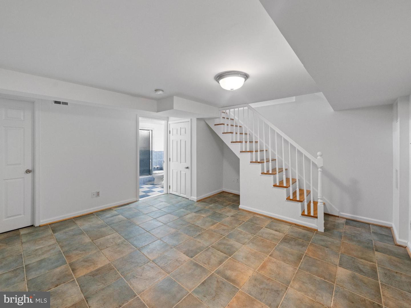 423 MT VERNON AVE, ALEXANDRIA, Virginia 22301, 2 Bedrooms Bedrooms, ,2 BathroomsBathrooms,Residential,For sale,423 MT VERNON AVE,VAAX2048034 MLS # VAAX2048034