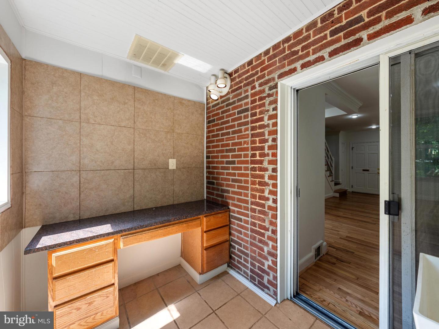 423 MT VERNON AVE, ALEXANDRIA, Virginia 22301, 2 Bedrooms Bedrooms, ,2 BathroomsBathrooms,Residential,For sale,423 MT VERNON AVE,VAAX2048034 MLS # VAAX2048034