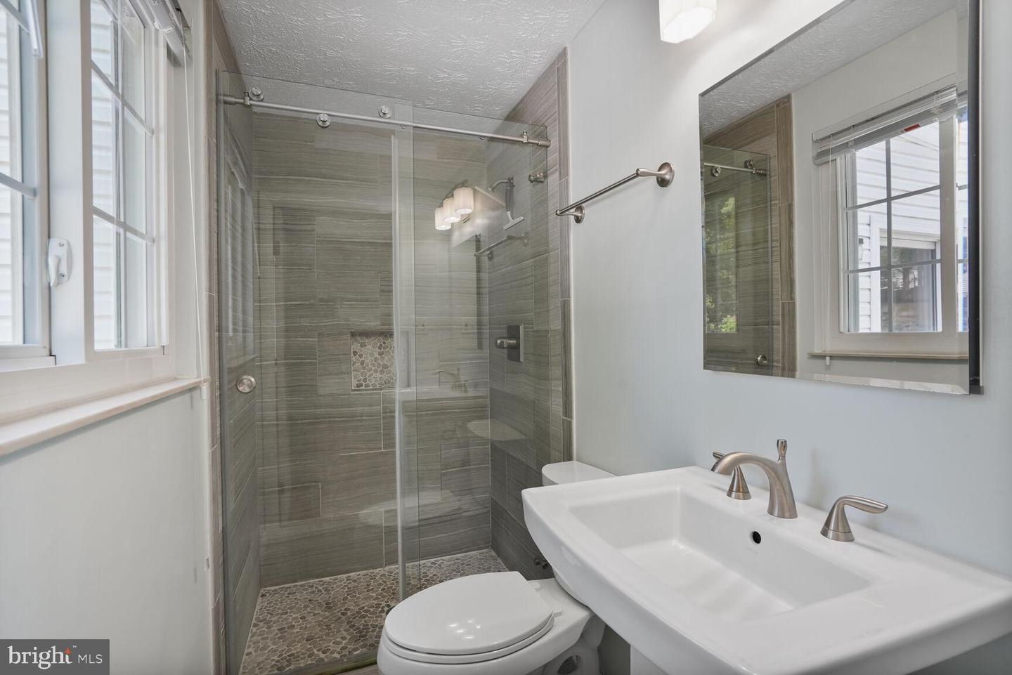 12793 BRADWELL RD, HERNDON, Virginia 20171, 3 Bedrooms Bedrooms, 12 Rooms Rooms,2 BathroomsBathrooms,Residential,For sale,12793 BRADWELL RD,VAFX2258396 MLS # VAFX2258396