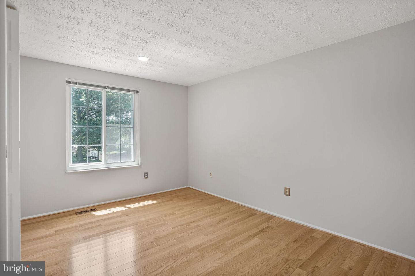 12793 BRADWELL RD, HERNDON, Virginia 20171, 3 Bedrooms Bedrooms, 12 Rooms Rooms,2 BathroomsBathrooms,Residential,For sale,12793 BRADWELL RD,VAFX2258396 MLS # VAFX2258396