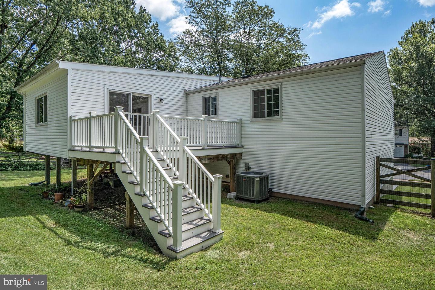 12793 BRADWELL RD, HERNDON, Virginia 20171, 3 Bedrooms Bedrooms, 12 Rooms Rooms,2 BathroomsBathrooms,Residential,For sale,12793 BRADWELL RD,VAFX2258396 MLS # VAFX2258396
