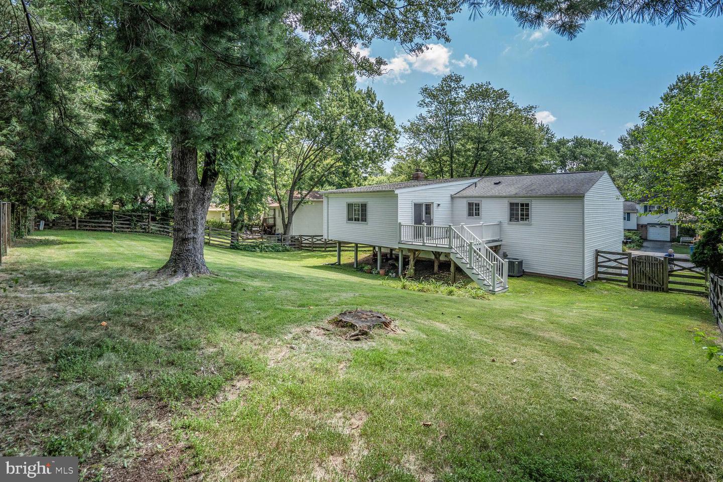 12793 BRADWELL RD, HERNDON, Virginia 20171, 3 Bedrooms Bedrooms, 12 Rooms Rooms,2 BathroomsBathrooms,Residential,For sale,12793 BRADWELL RD,VAFX2258396 MLS # VAFX2258396