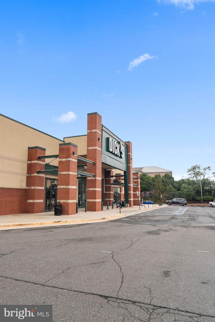 4600 S FOUR MILE RUN DR #629, ARLINGTON, Virginia 22204, ,1 BathroomBathrooms,Residential,For sale,4600 S FOUR MILE RUN DR #629,VAAR2061602 MLS # VAAR2061602