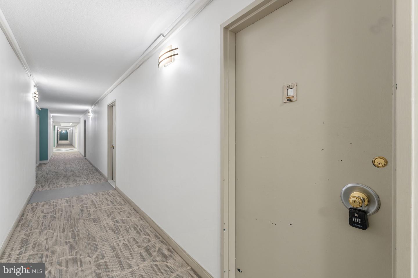 4600 S FOUR MILE RUN DR #629, ARLINGTON, Virginia 22204, ,1 BathroomBathrooms,Residential,For sale,4600 S FOUR MILE RUN DR #629,VAAR2061602 MLS # VAAR2061602