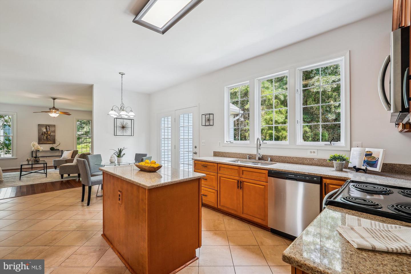 42924 MAPLEGROVE CT, ASHBURN, Virginia 20147, 5 Bedrooms Bedrooms, ,3 BathroomsBathrooms,Residential,For sale,42924 MAPLEGROVE CT,VALO2103488 MLS # VALO2103488