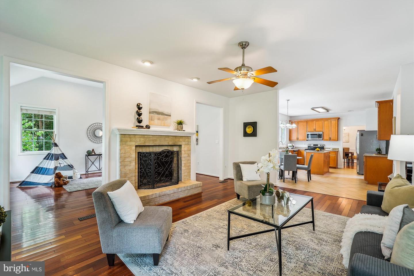 42924 MAPLEGROVE CT, ASHBURN, Virginia 20147, 5 Bedrooms Bedrooms, ,3 BathroomsBathrooms,Residential,For sale,42924 MAPLEGROVE CT,VALO2103488 MLS # VALO2103488