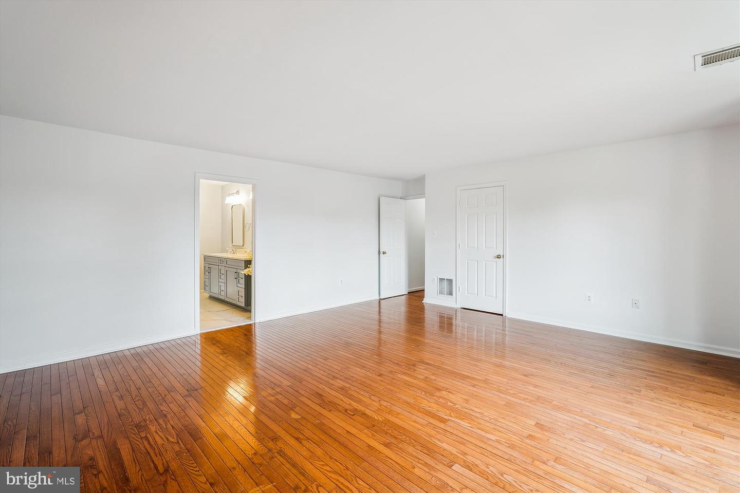 42924 MAPLEGROVE CT, ASHBURN, Virginia 20147, 5 Bedrooms Bedrooms, ,3 BathroomsBathrooms,Residential,For sale,42924 MAPLEGROVE CT,VALO2103488 MLS # VALO2103488