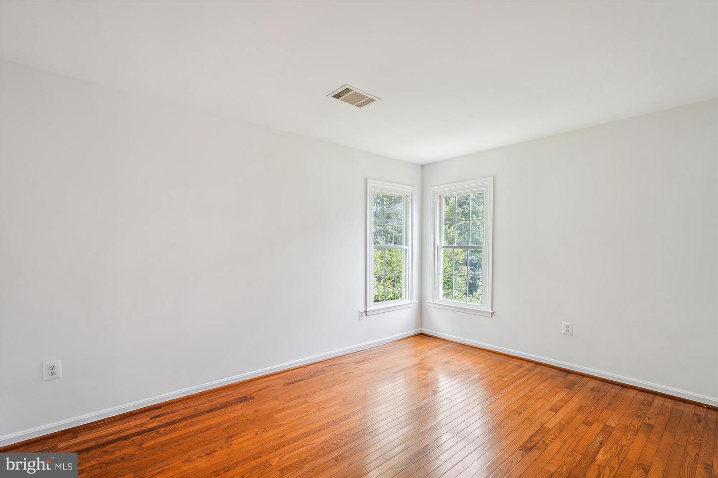 42924 MAPLEGROVE CT, ASHBURN, Virginia 20147, 5 Bedrooms Bedrooms, ,3 BathroomsBathrooms,Residential,For sale,42924 MAPLEGROVE CT,VALO2103488 MLS # VALO2103488