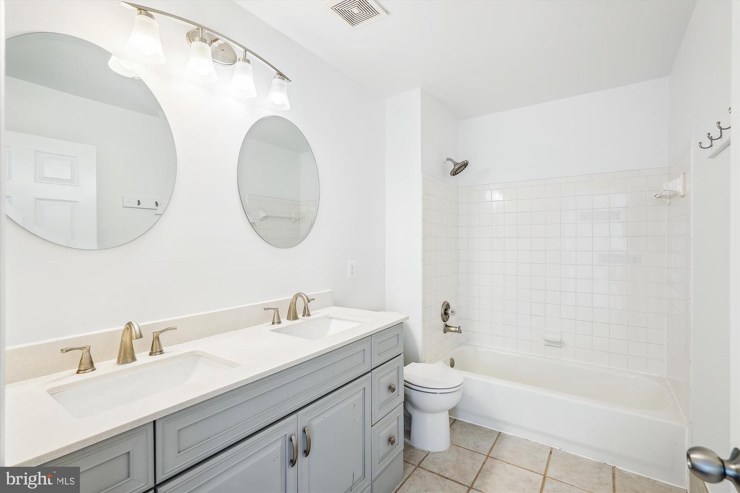 42924 MAPLEGROVE CT, ASHBURN, Virginia 20147, 5 Bedrooms Bedrooms, ,3 BathroomsBathrooms,Residential,For sale,42924 MAPLEGROVE CT,VALO2103488 MLS # VALO2103488