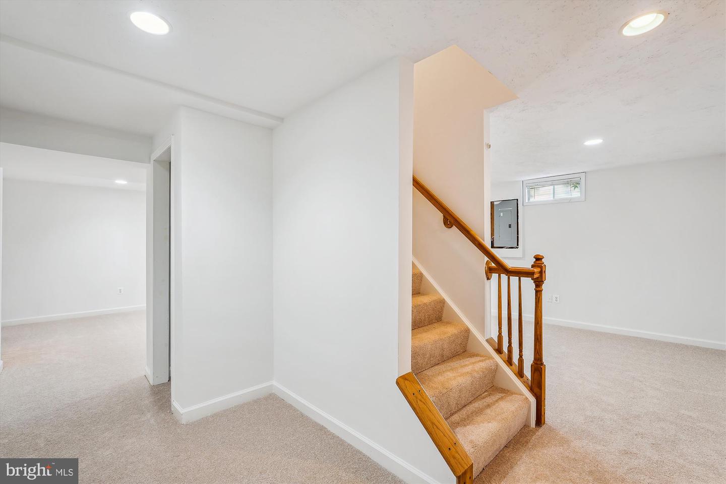 42924 MAPLEGROVE CT, ASHBURN, Virginia 20147, 5 Bedrooms Bedrooms, ,3 BathroomsBathrooms,Residential,For sale,42924 MAPLEGROVE CT,VALO2103488 MLS # VALO2103488