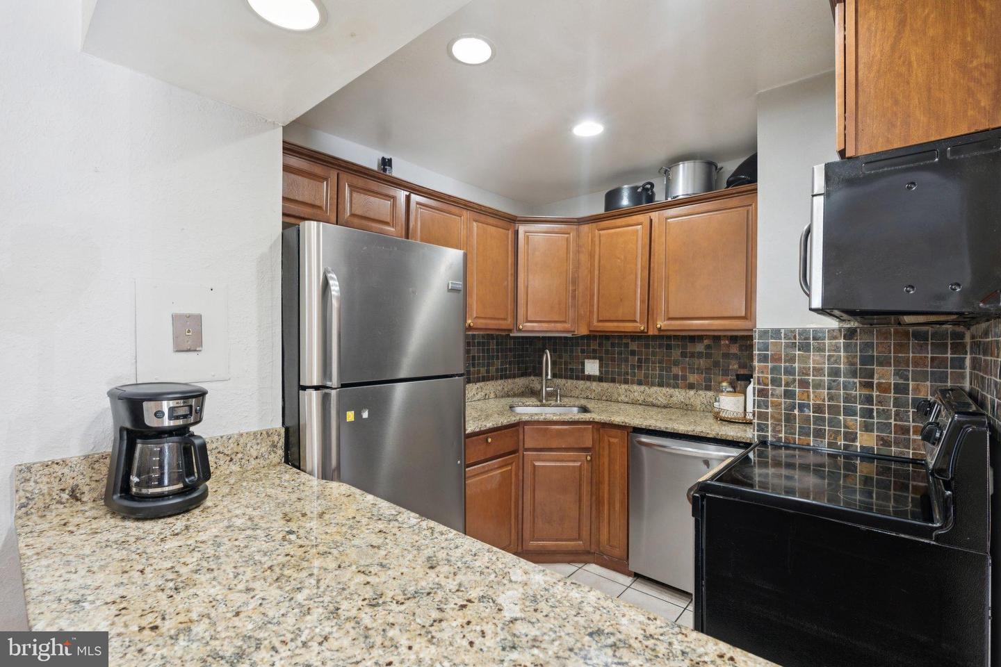221 N EMORY DR #4, STERLING, Virginia 20164, 3 Bedrooms Bedrooms, 5 Rooms Rooms,2 BathroomsBathrooms,Residential,For sale,221 N EMORY DR #4,VALO2103526 MLS # VALO2103526