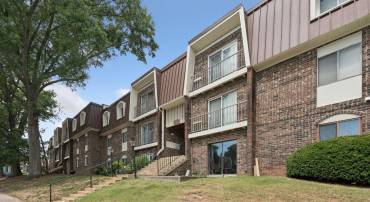 221 N EMORY DR #4, STERLING, Virginia 20164, 3 Bedrooms Bedrooms, 5 Rooms Rooms,2 BathroomsBathrooms,Residential,For sale,221 N EMORY DR #4,VALO2103526 MLS # VALO2103526