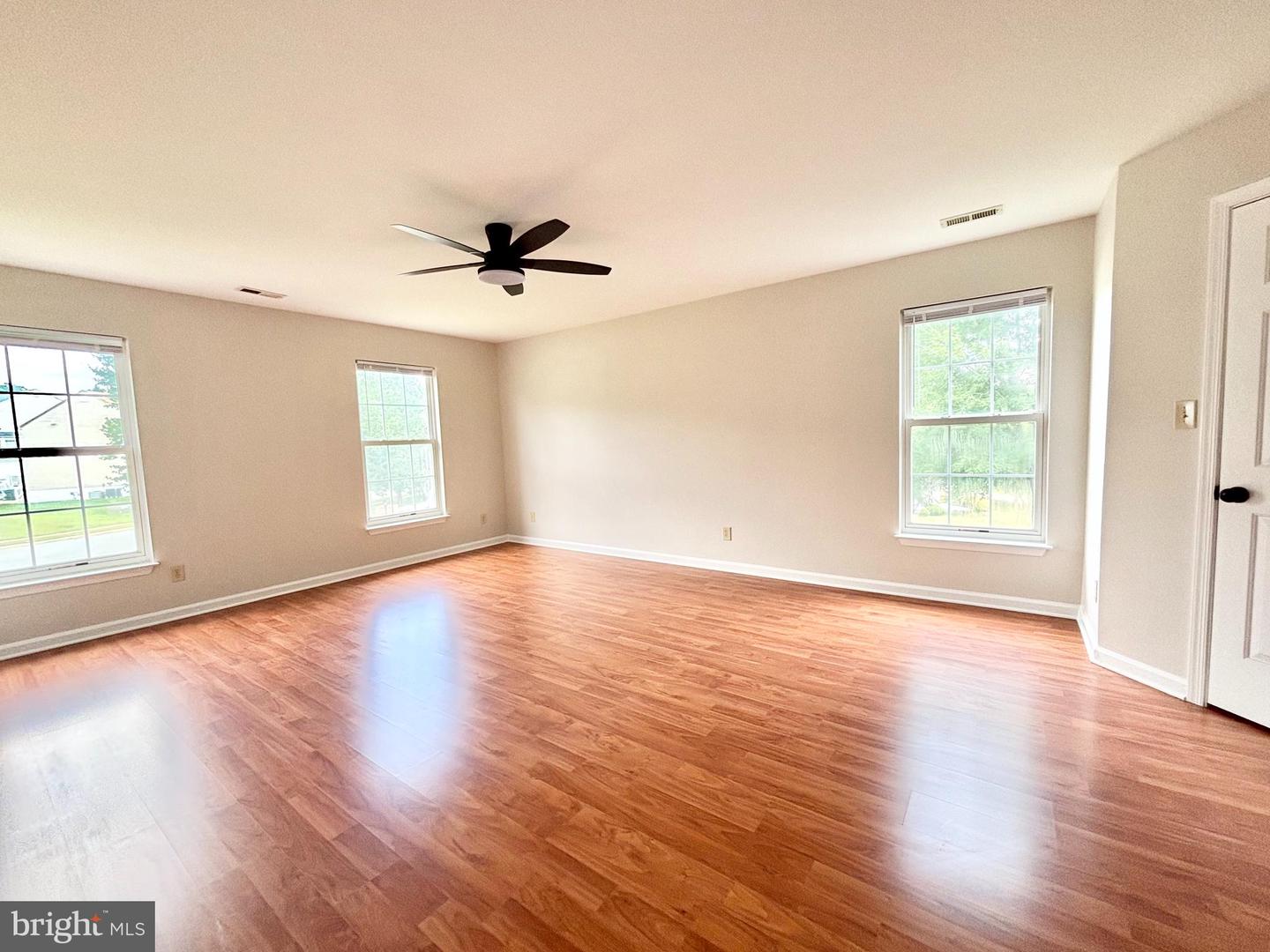 5 YORKSHIRE CT, STAFFORD, Virginia 22554, 4 Bedrooms Bedrooms, ,2 BathroomsBathrooms,Residential,For sale,5 YORKSHIRE CT,VAST2041316 MLS # VAST2041316