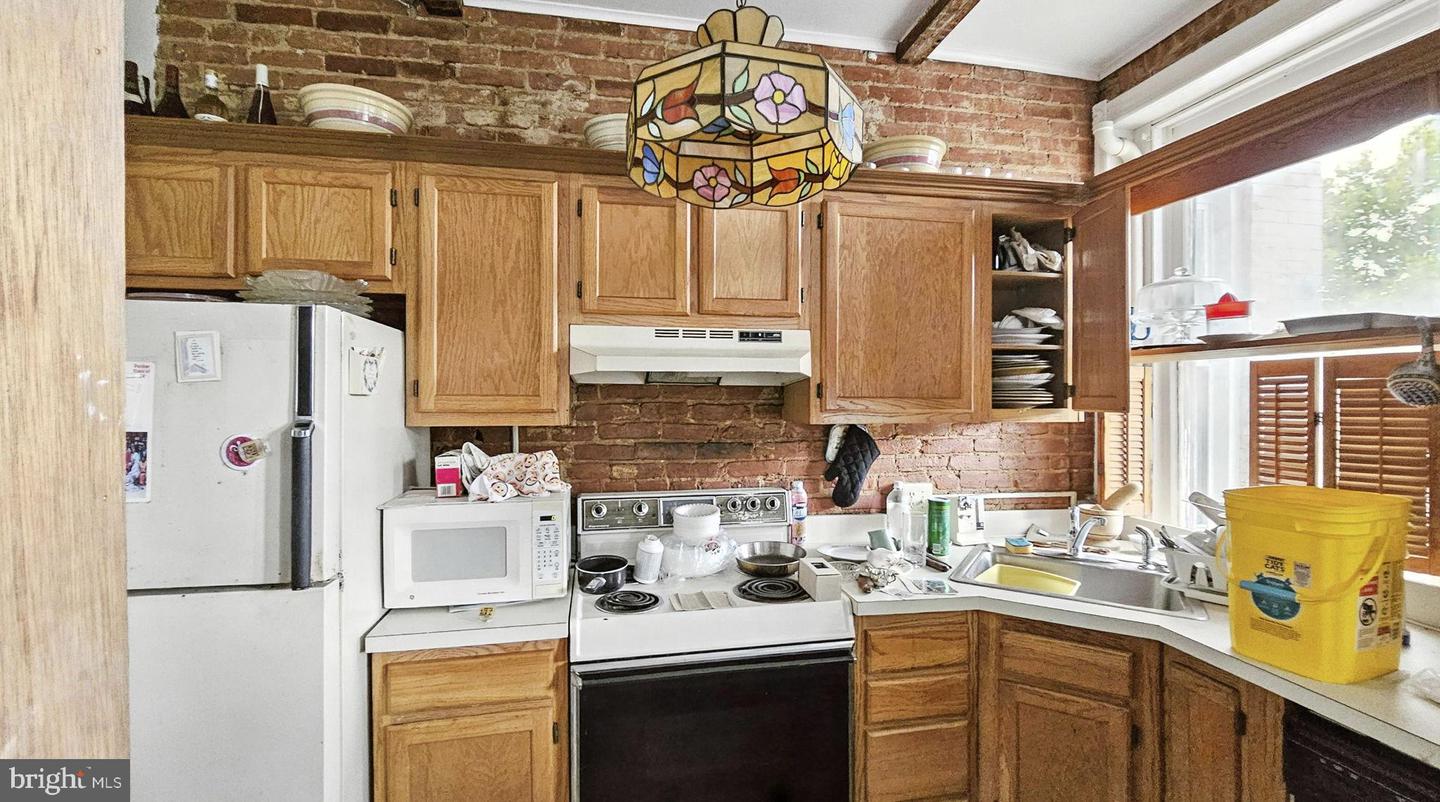511 F ST NE, WASHINGTON, District Of Columbia 20002, 3 Bedrooms Bedrooms, ,2 BathroomsBathrooms,Residential,For sale,511 F ST NE,DCDC2212912 MLS # DCDC2212912