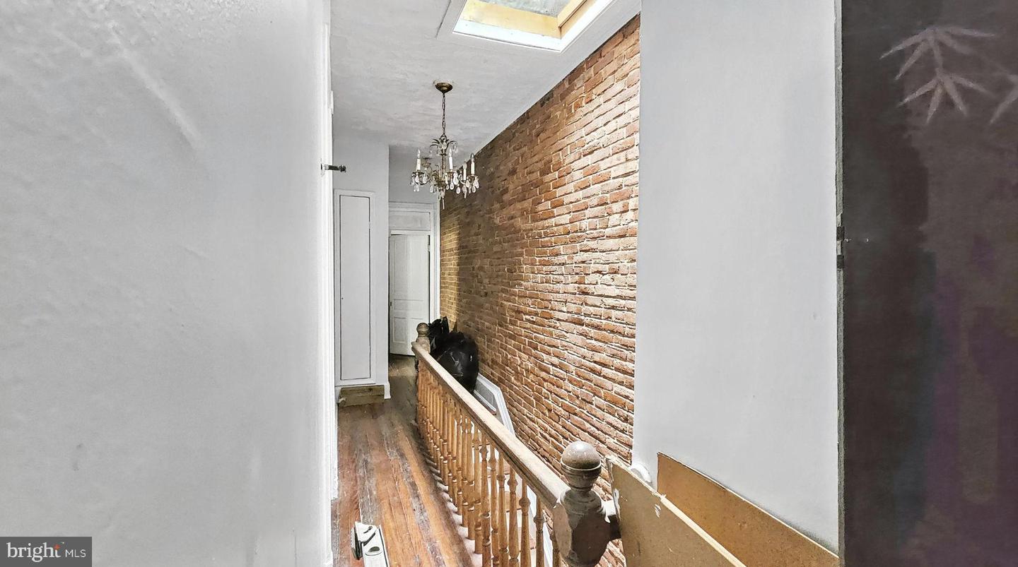 511 F ST NE, WASHINGTON, District Of Columbia 20002, 3 Bedrooms Bedrooms, ,2 BathroomsBathrooms,Residential,For sale,511 F ST NE,DCDC2212912 MLS # DCDC2212912