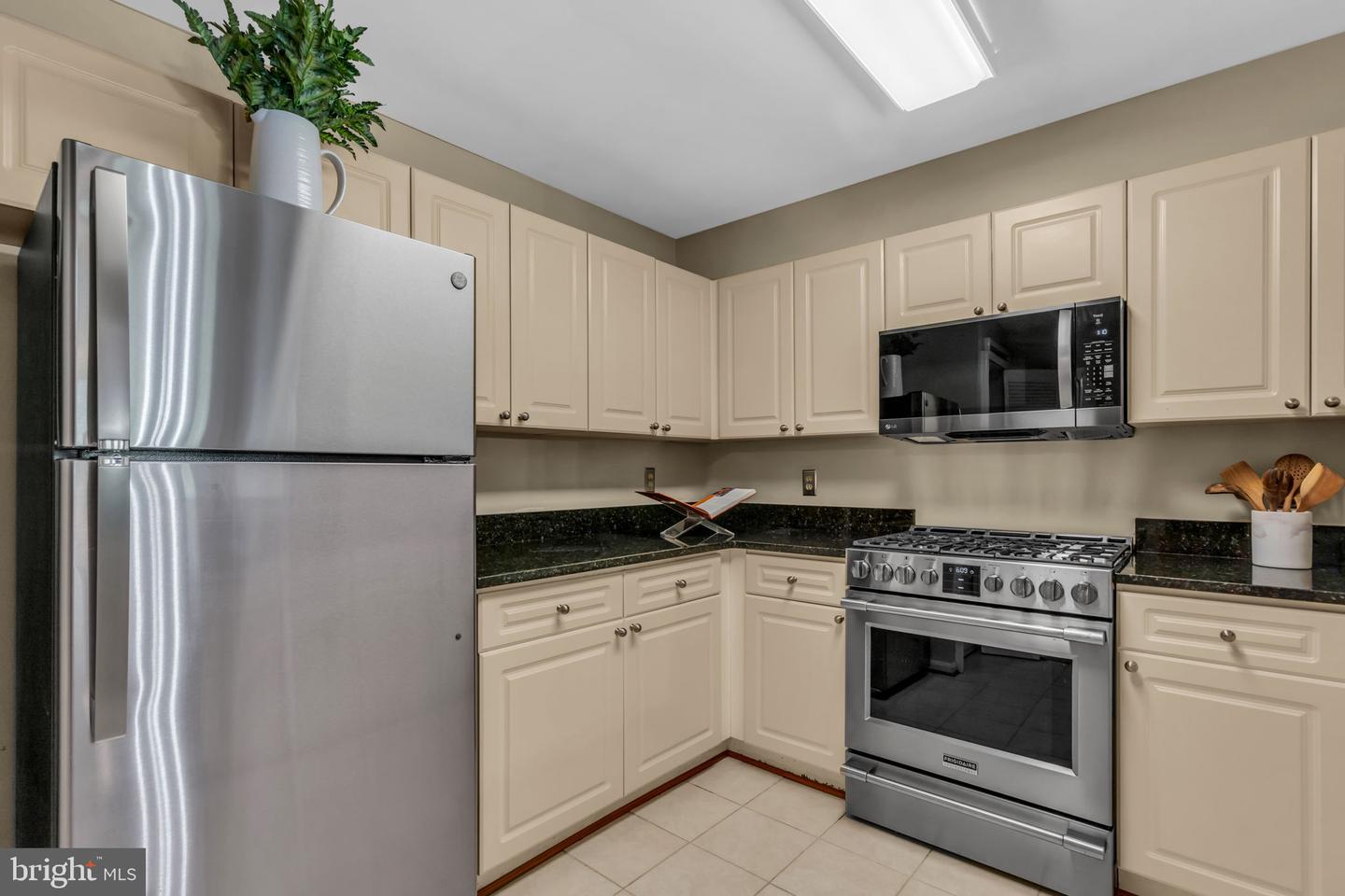 20593 CORNSTALK TER #101, ASHBURN, Virginia 20147, 1 Bedroom Bedrooms, ,1 BathroomBathrooms,Residential,For sale,20593 CORNSTALK TER #101,VALO2103540 MLS # VALO2103540