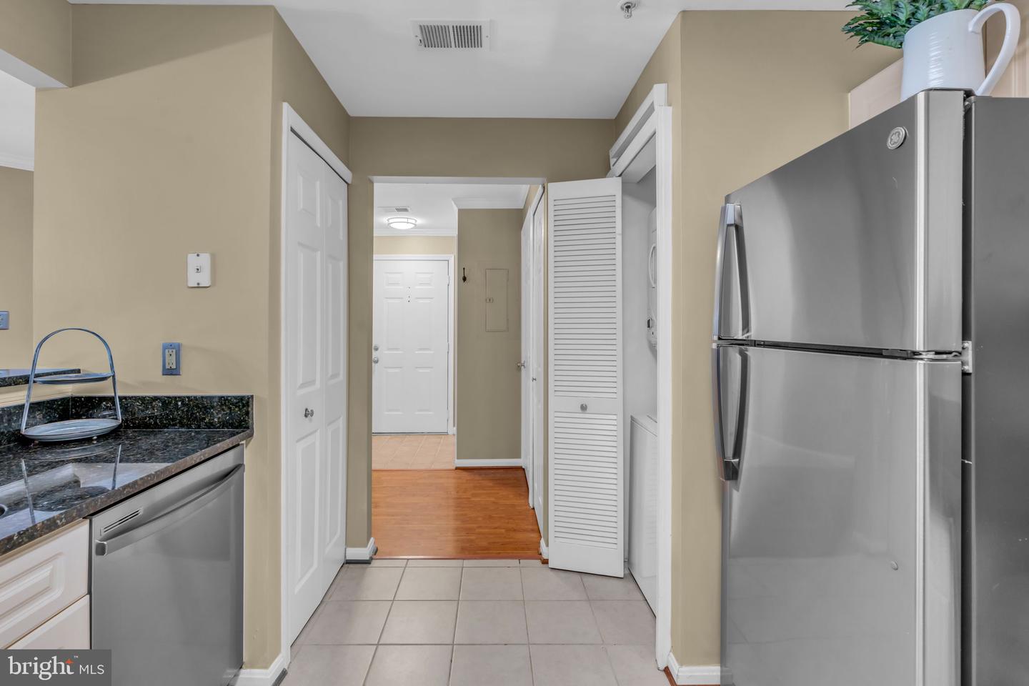 20593 CORNSTALK TER #101, ASHBURN, Virginia 20147, 1 Bedroom Bedrooms, ,1 BathroomBathrooms,Residential,For sale,20593 CORNSTALK TER #101,VALO2103540 MLS # VALO2103540