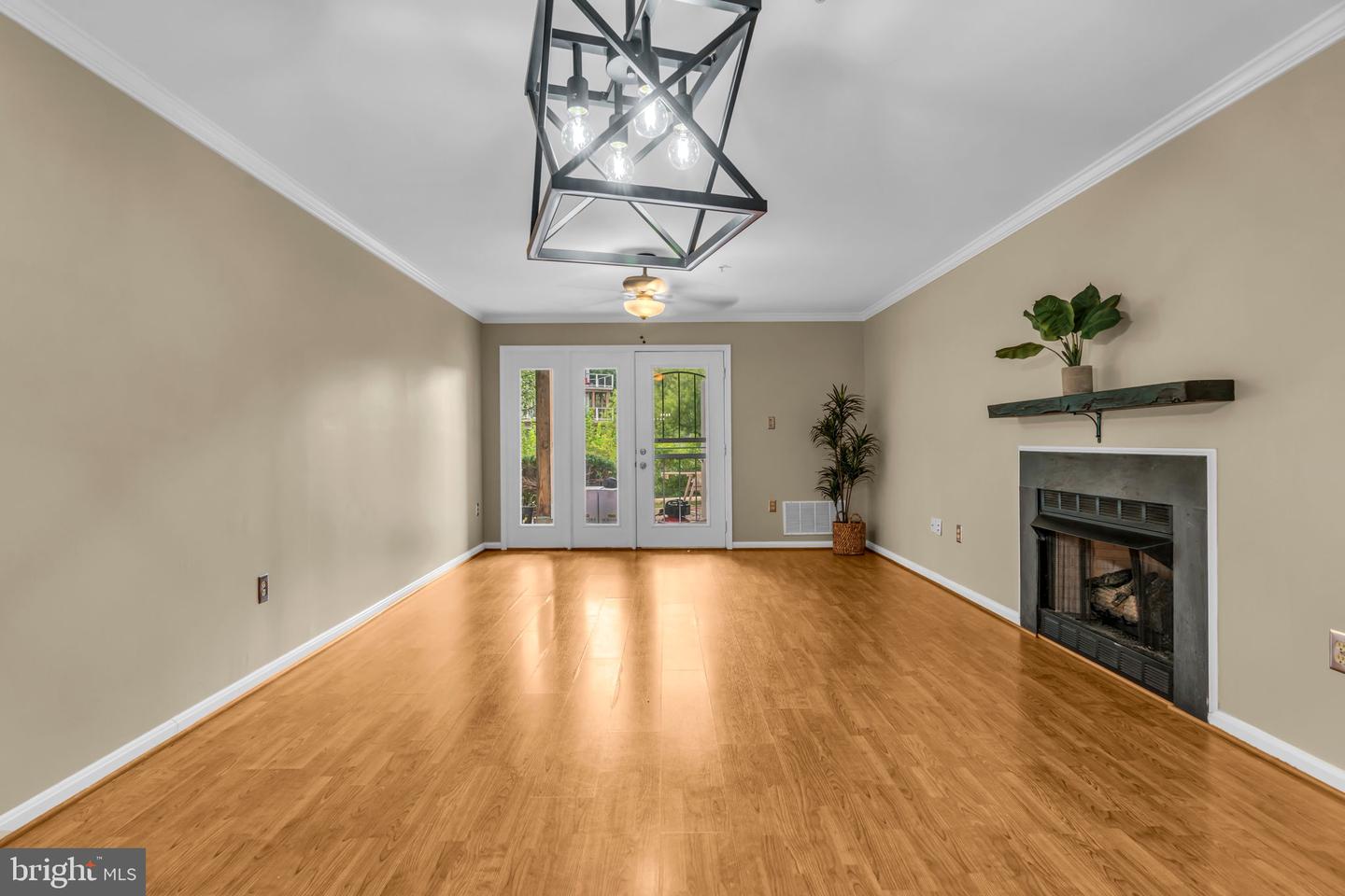 20593 CORNSTALK TER #101, ASHBURN, Virginia 20147, 1 Bedroom Bedrooms, ,1 BathroomBathrooms,Residential,For sale,20593 CORNSTALK TER #101,VALO2103540 MLS # VALO2103540