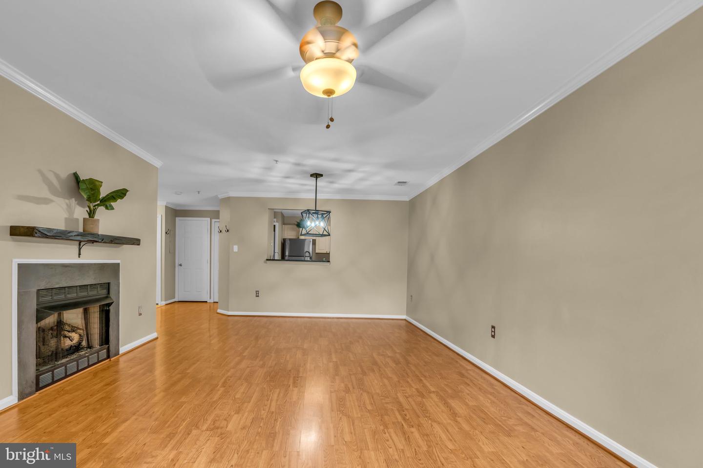 20593 CORNSTALK TER #101, ASHBURN, Virginia 20147, 1 Bedroom Bedrooms, ,1 BathroomBathrooms,Residential,For sale,20593 CORNSTALK TER #101,VALO2103540 MLS # VALO2103540