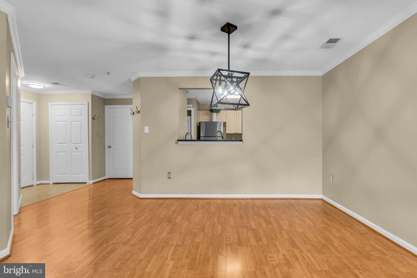 20593 CORNSTALK TER #101, ASHBURN, Virginia 20147, 1 Bedroom Bedrooms, ,1 BathroomBathrooms,Residential,For sale,20593 CORNSTALK TER #101,VALO2103540 MLS # VALO2103540