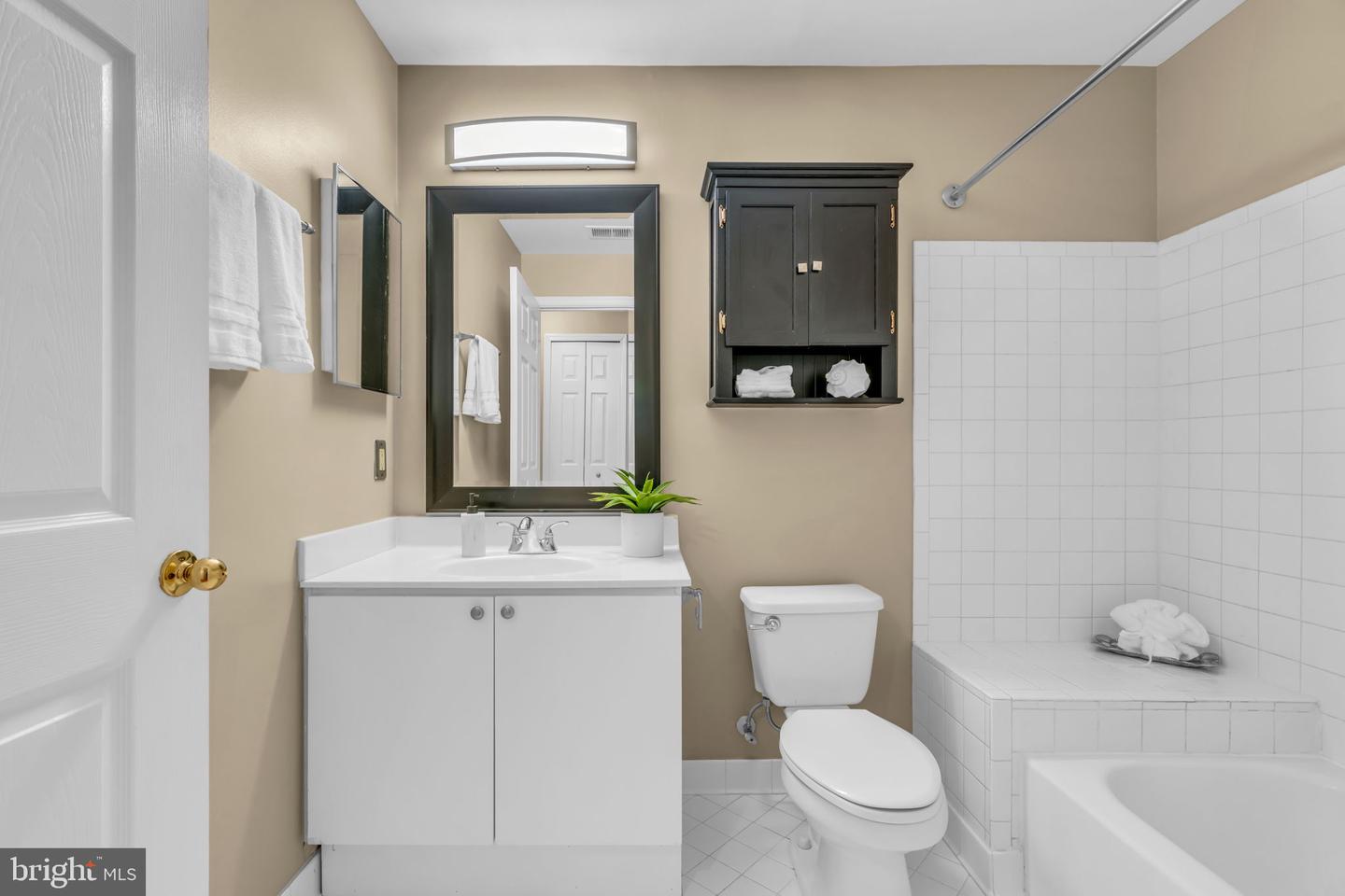 20593 CORNSTALK TER #101, ASHBURN, Virginia 20147, 1 Bedroom Bedrooms, ,1 BathroomBathrooms,Residential,For sale,20593 CORNSTALK TER #101,VALO2103540 MLS # VALO2103540