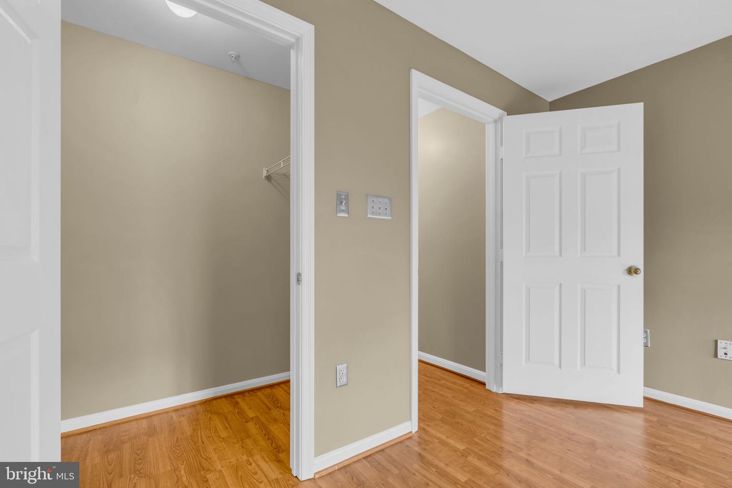 20593 CORNSTALK TER #101, ASHBURN, Virginia 20147, 1 Bedroom Bedrooms, ,1 BathroomBathrooms,Residential,For sale,20593 CORNSTALK TER #101,VALO2103540 MLS # VALO2103540