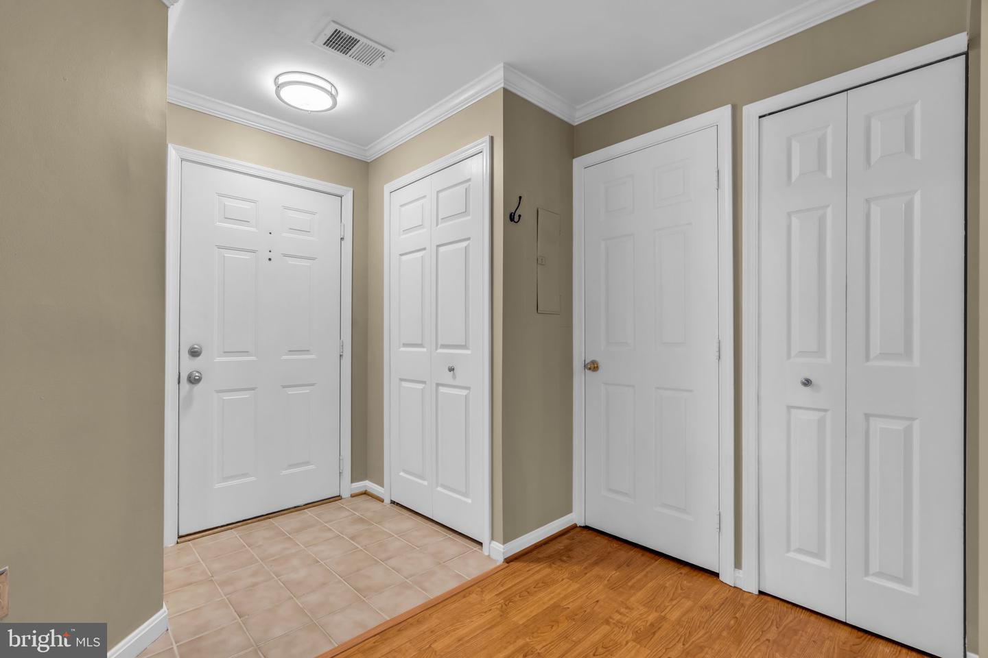 20593 CORNSTALK TER #101, ASHBURN, Virginia 20147, 1 Bedroom Bedrooms, ,1 BathroomBathrooms,Residential,For sale,20593 CORNSTALK TER #101,VALO2103540 MLS # VALO2103540