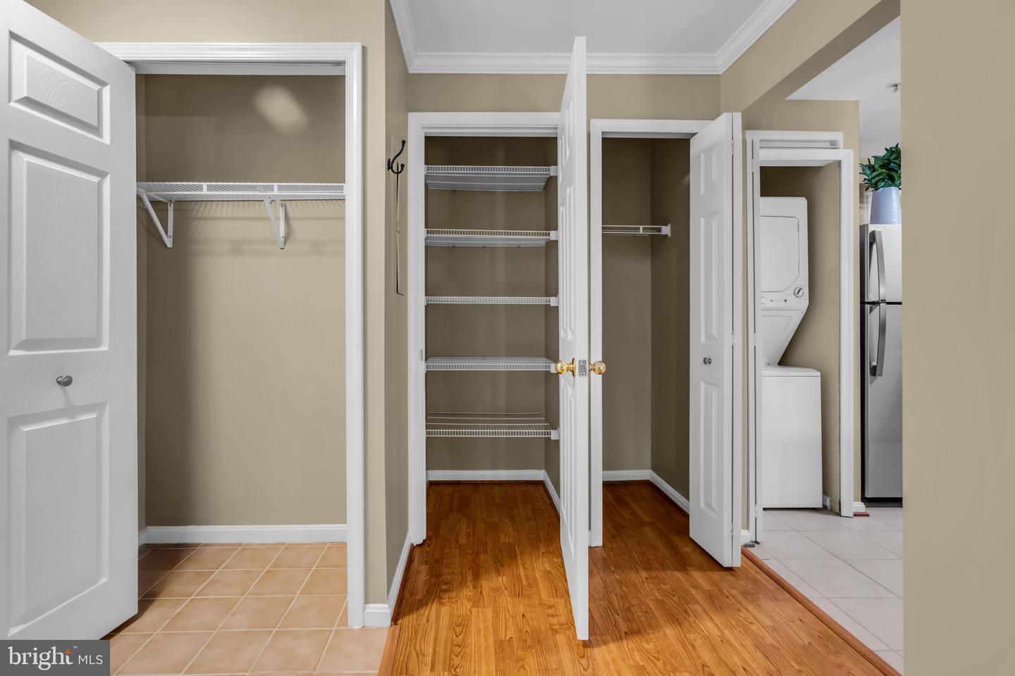 20593 CORNSTALK TER #101, ASHBURN, Virginia 20147, 1 Bedroom Bedrooms, ,1 BathroomBathrooms,Residential,For sale,20593 CORNSTALK TER #101,VALO2103540 MLS # VALO2103540
